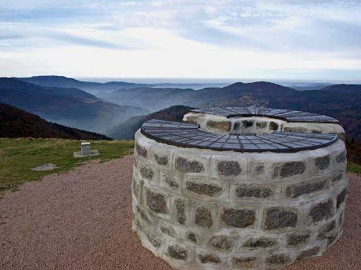 Le Drumont -table d'orientation - patrimoine- monument