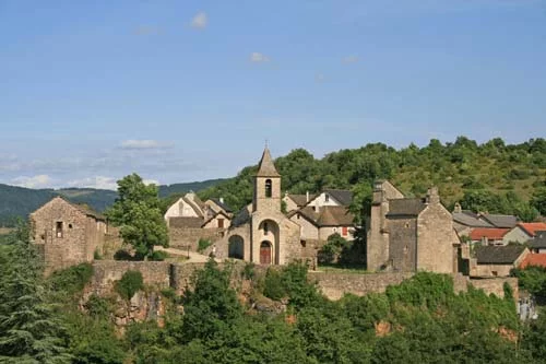 ENSEMBLE FORTIFIE DU VILLARD