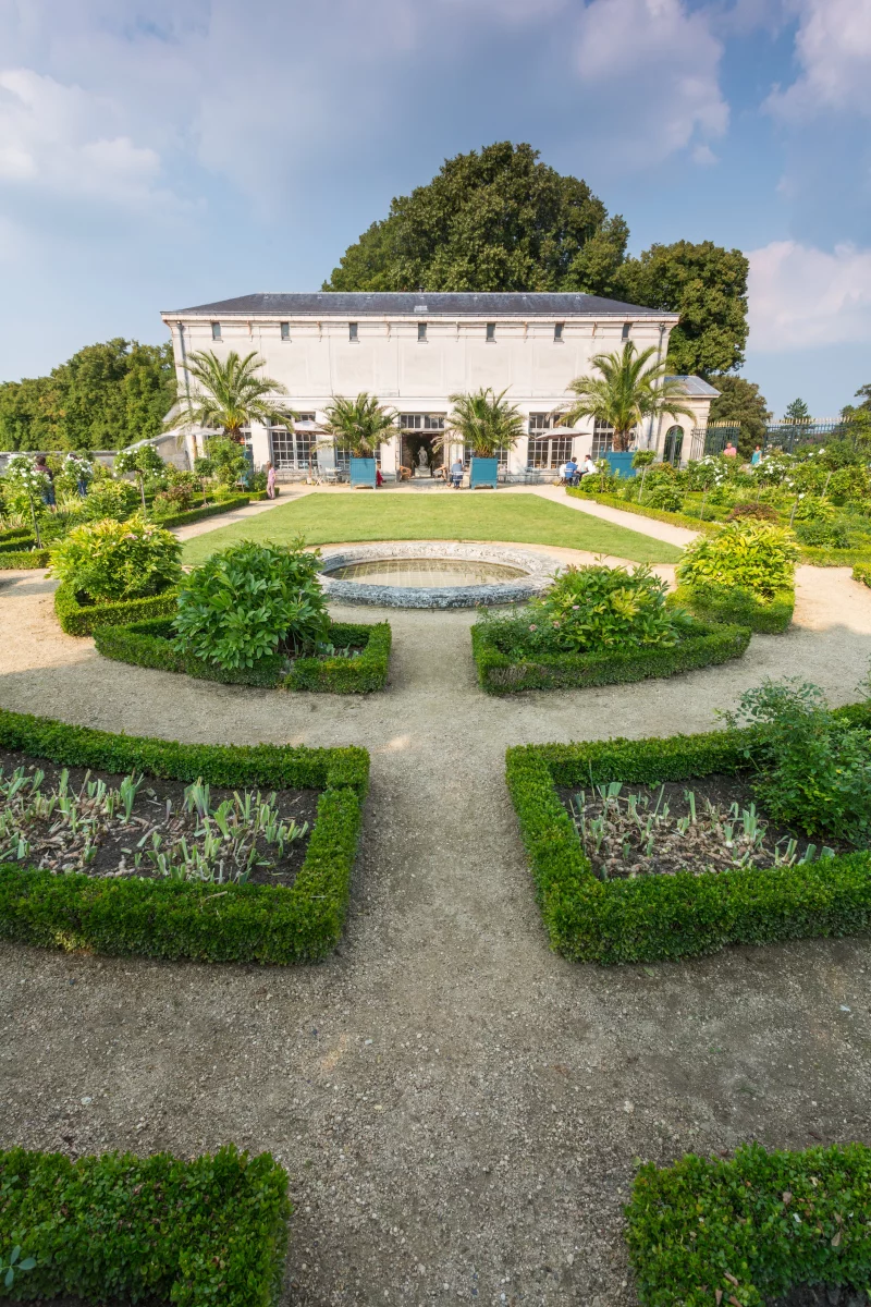 Jardin des Roses du Château de Compiègne