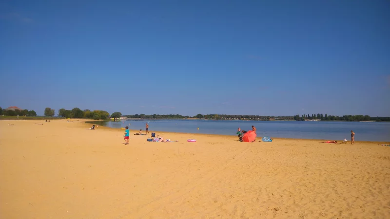 Plage de Giffaumont-Champaubert