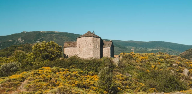 CHAPELLE SAINT-LOUP