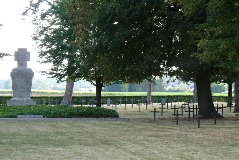 Cimetière militaire allemand d'Asfeld