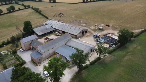 LA FERME DE BELLEVUE