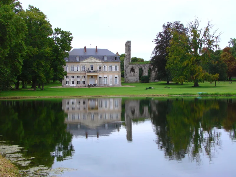 Vestiges de l'Abbaye de la Victoire