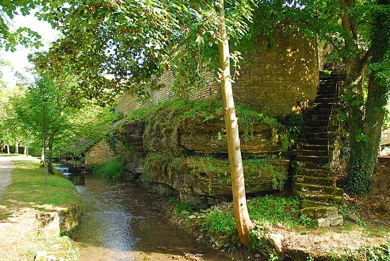 LA PROMENADE DE L’ENTRE-DEUX-EAUX