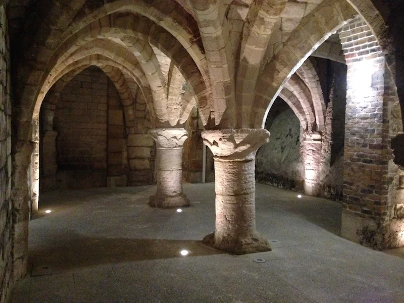 Caves médiévales