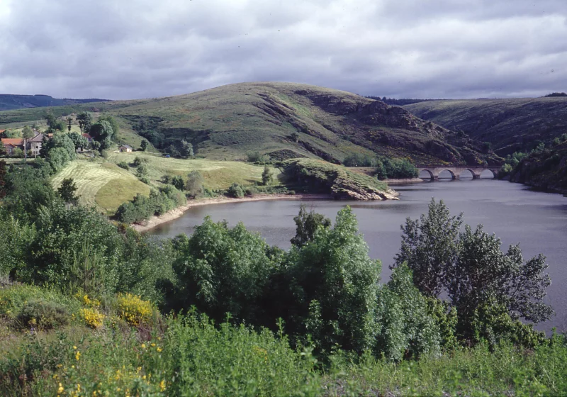 LAC DU RACHAS