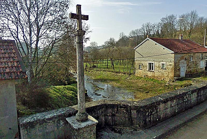 CROIX DITE DES PLANCHES A CHARMOILLES