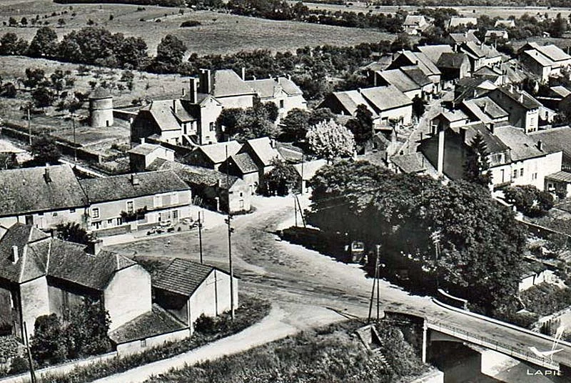 COLOMBIER DU CHATEAU DE ROLAMPONT