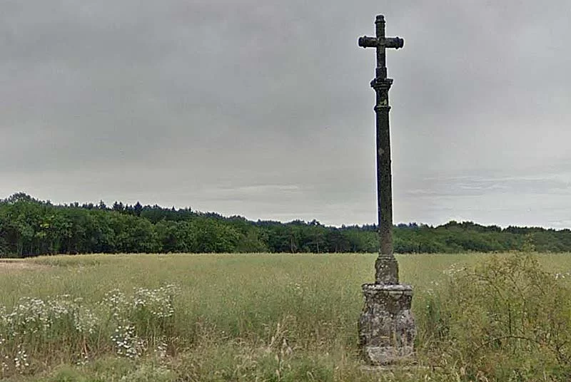 CALVAIRE DE LA CROIX D'ARLES