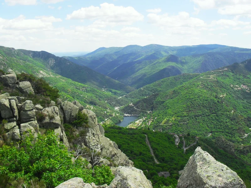 LAC PIED-DE-BORNE