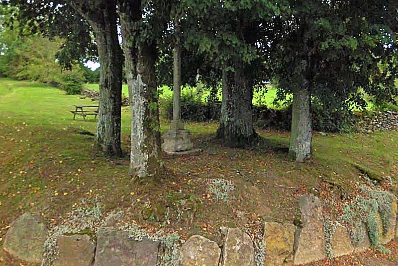 CROIX DE TRONCHOY (2)