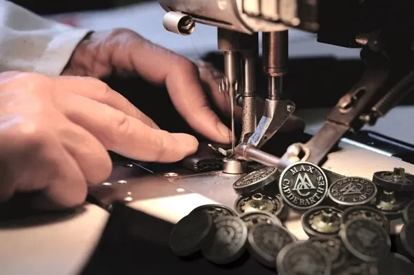 Max Capdebarthes - Créateur Maroquinier