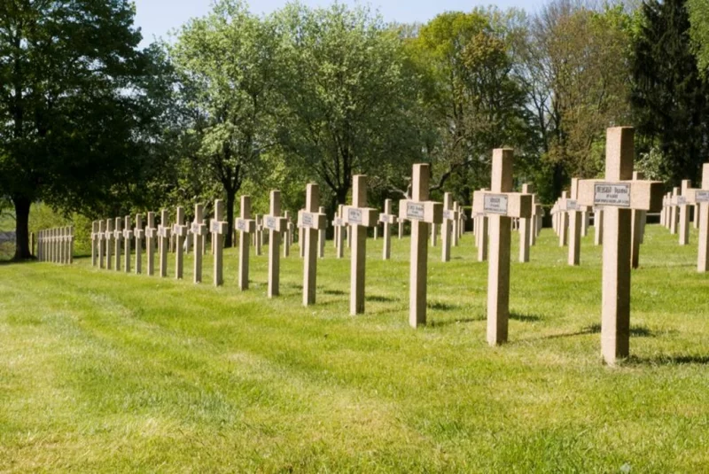 Nécropole nationale 1939-1945 de Floing