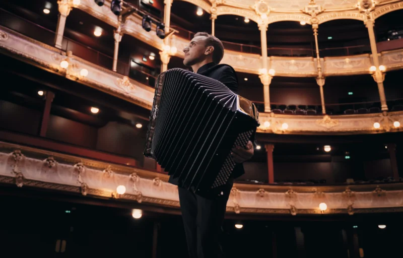 Félicien Brut et l'Orchestre Universitaire