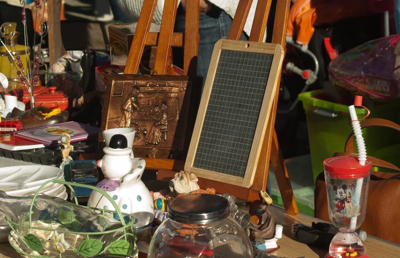 Brocante - vide grenier - foire aux puces du basket