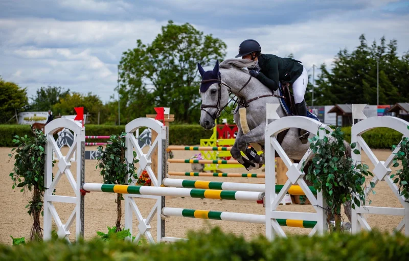 Concours de saut d'obstacles