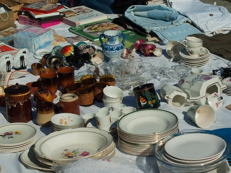 Vide greniers et marché aux fleurs  de l'APE de Lougratte