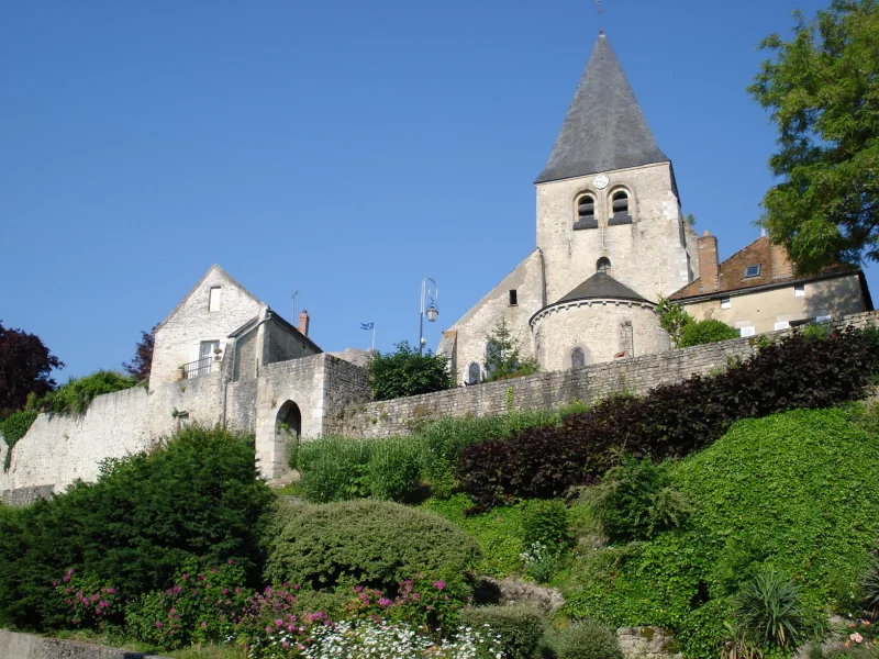 Visite guidée de Yèvre-le-Châtel