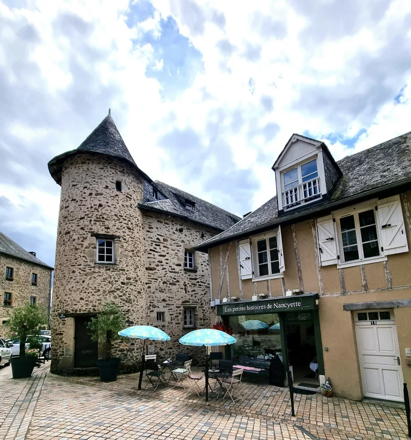 Les ateliers de la fée Nancyette - La chenille qui ne savait pas...