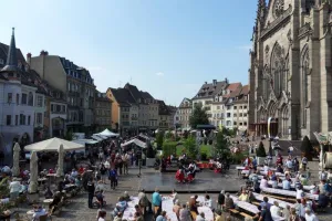 Willkumma im Dorf, bienvenue au village