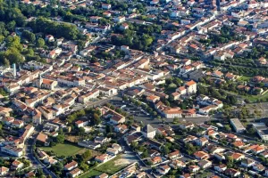 Découverte des chapiteaux de l'église de Saujon