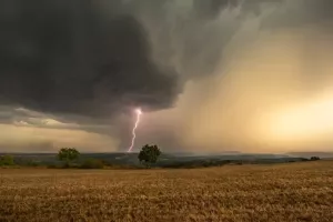 Exposition “Les orages de demain : seront-ils plus fréquents, plus violents ?”