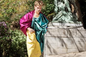 Parade dans la ville · transformer