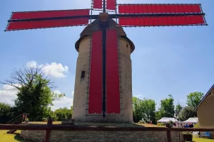 Visite du moulin à vent "Les éventées"