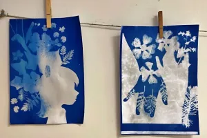 ATELIER BLEU DE PRUSSE : JOUEZ AVEC LA LUMIÈRE
