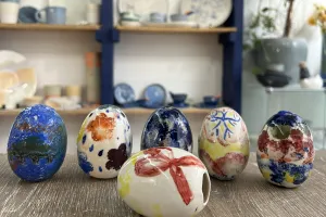 Atelier de décoration d’œufs en porcelaine