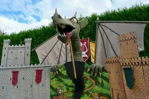 Petits châteaux : Amour Gloire et Complots, par la Compagnie Combin’Arts