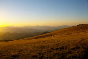 Randonnée accompagnée Mendi Gaiak : pique-nique au soleil couchant