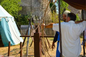 On visite et on joue médiéval