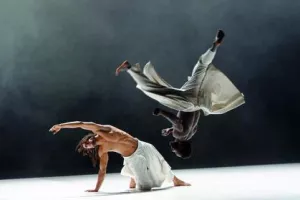 Domaine de sédières : spectacle : Ce que le jour doit à la nuit