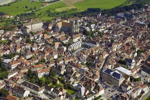 Visite thématique à Langres : Le quartier canonial, une ville dans la ville
