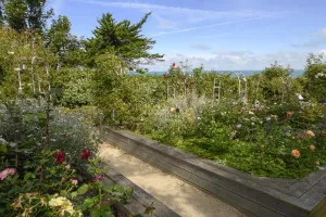 Conférence "Dior, les jardins et les parfums"