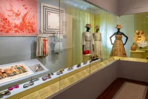 Conférence "Du défilé au musée : l’art d’exposer la mode"