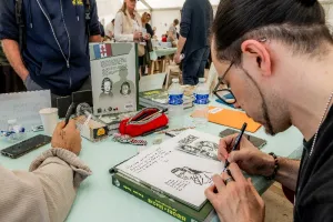 Dédicaces de la BD « John Steele, le para de Sainte-Mère-Église »