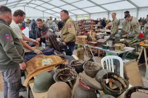 Bourse aux antiquités militaires