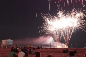 FÊTE DU 15 AOÛT ET FEU D'ARTIFICE DES CHALETS