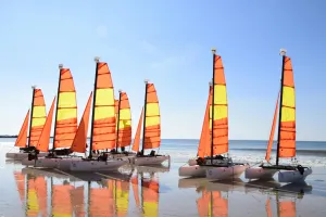 Stage catamaran