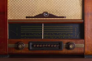Les postes de radio : histoire et évolution