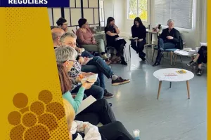 Les Petites causeries à la médiathèque du Phénix