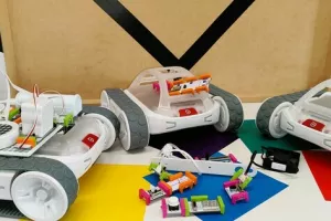 Electro-Robot : Programme ton aventure
