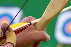 Eté actif - tir à l'arc sur cible au Sentier Botanique
