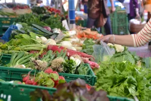 MARCHÉ DE PRODUCTEURS LOCAUX