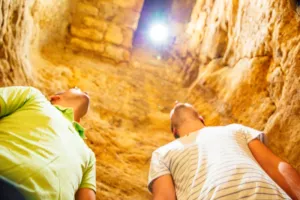 Visite de caves souterraines à Bazas