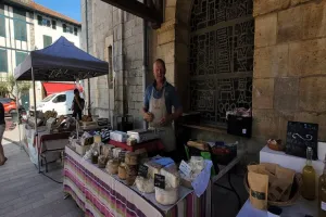 Marché aux produits fermiers