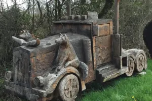 Patrick Van Ingen : sculpteur sur bois à la tronçonneuse